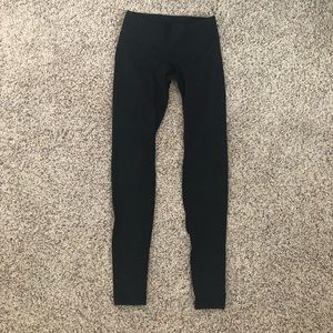 Black Lululemon leggings